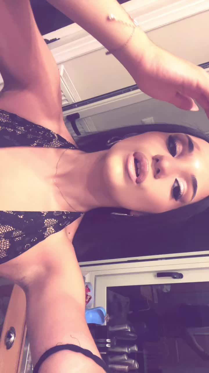 @𝒾𝓌𝒶𝓃𝓃𝒶