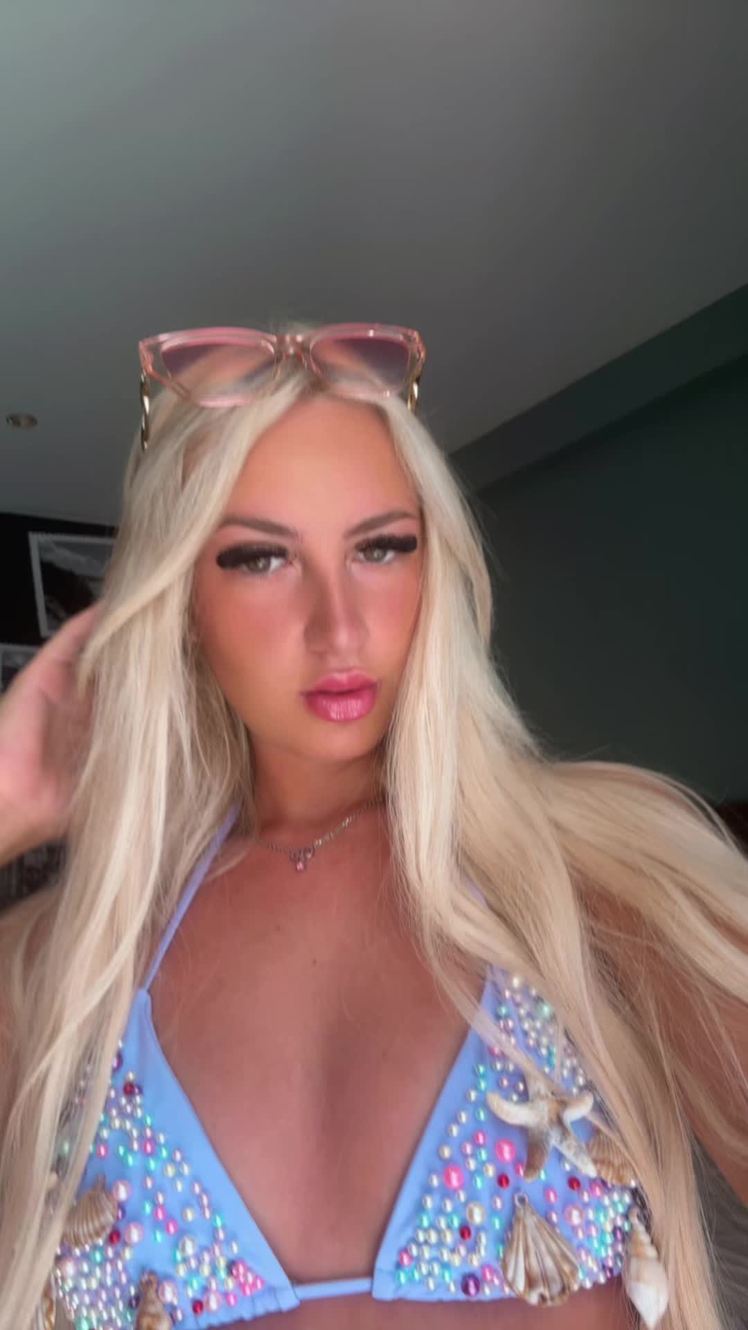 @KAYKAY