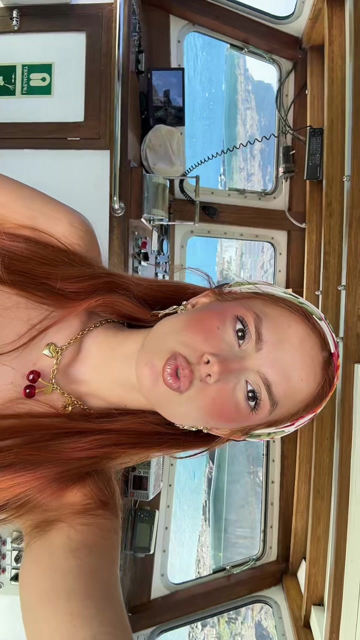 @ᴅᴀɴɪᴇʟᴀ