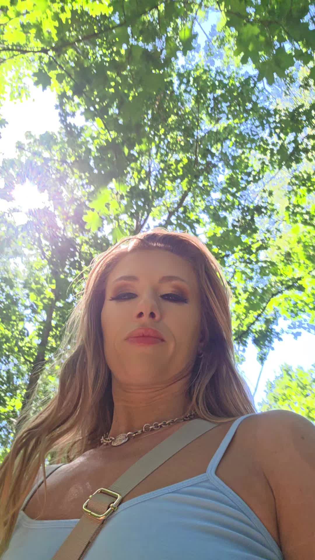 @themichellemoist