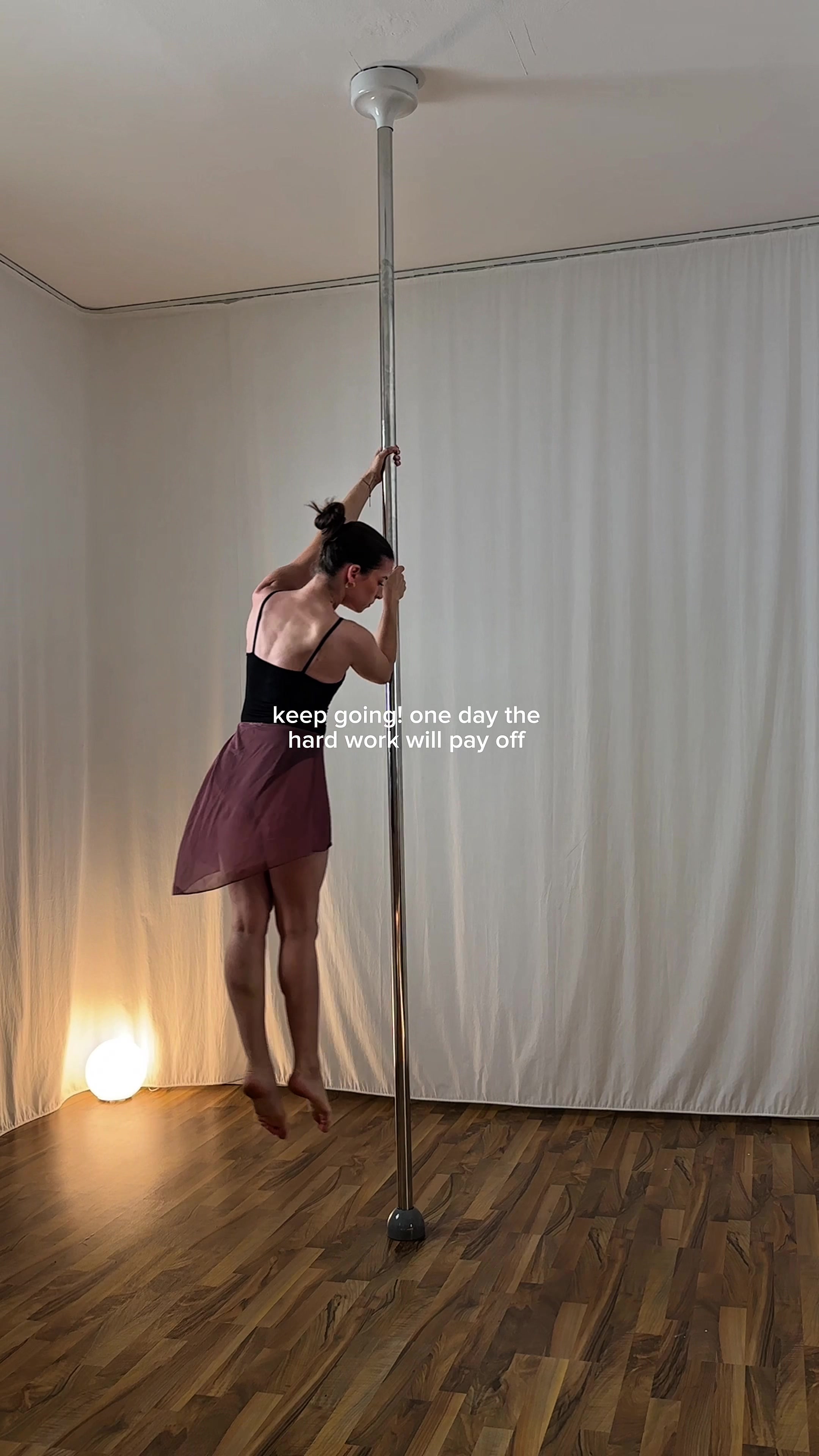 @julialuves_pole