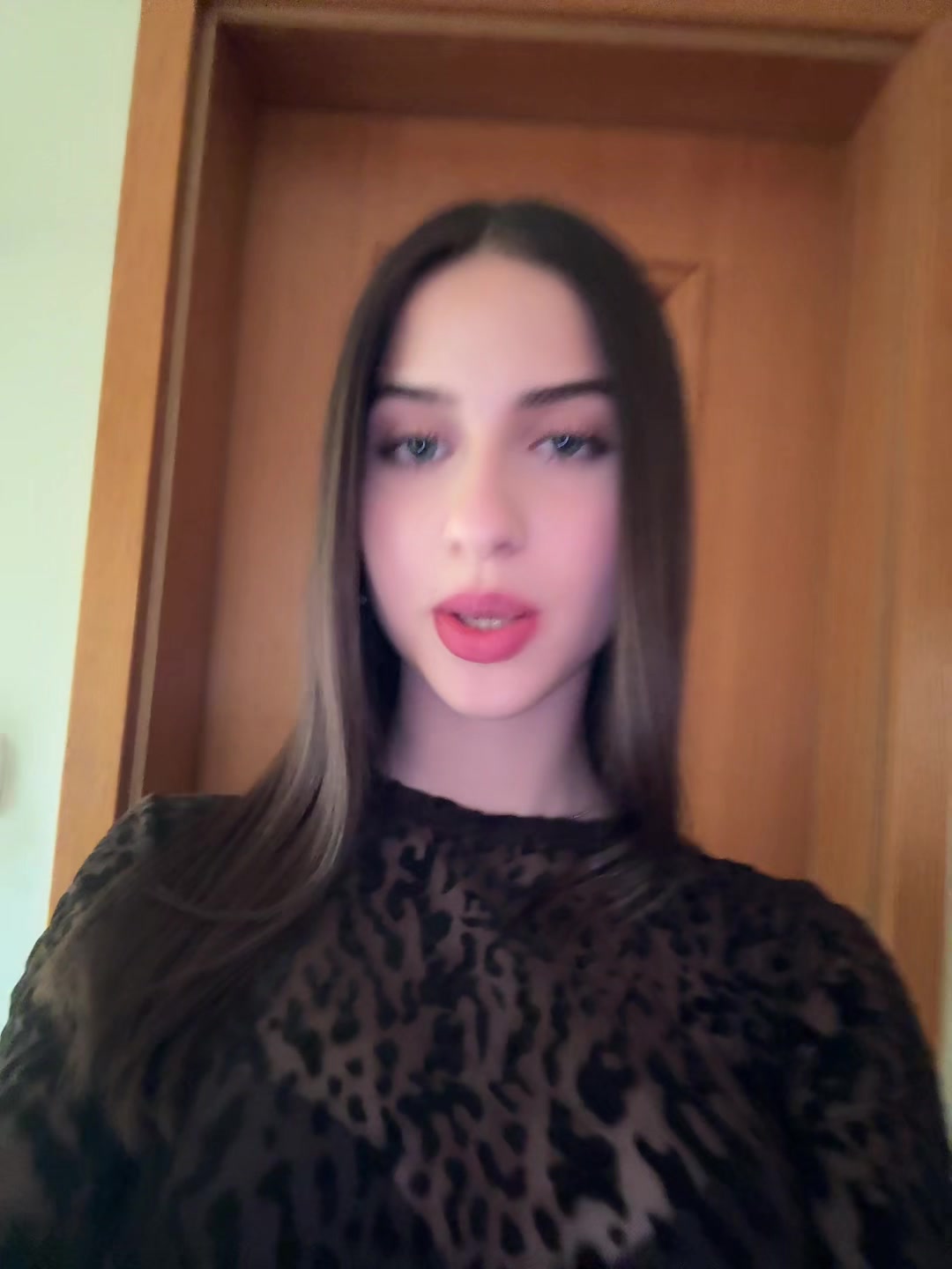@𝐾𝑙𝑎𝑟𝑎 𝐽𝑎𝑚𝑛𝑖𝑘𝑎𝑟