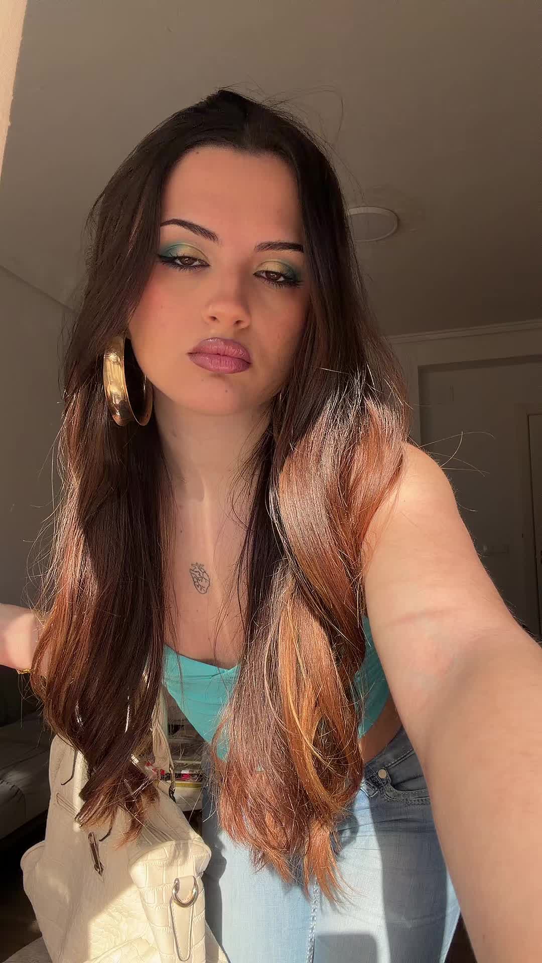 @Júlia🐆