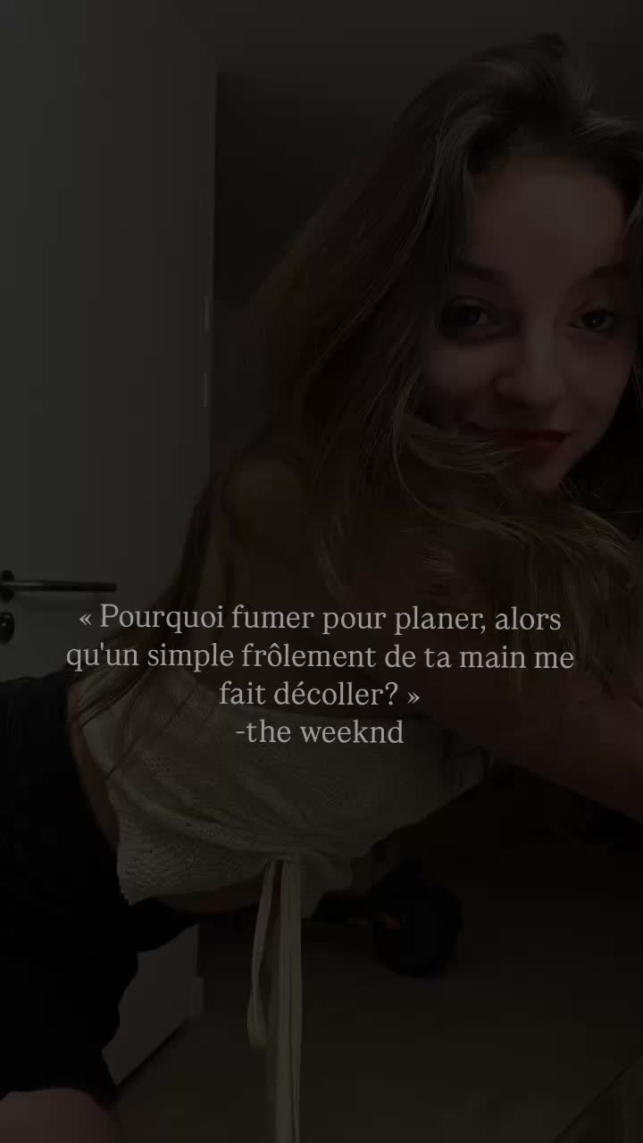 @𝑭𝒍𝒐𝒓𝒂🌸