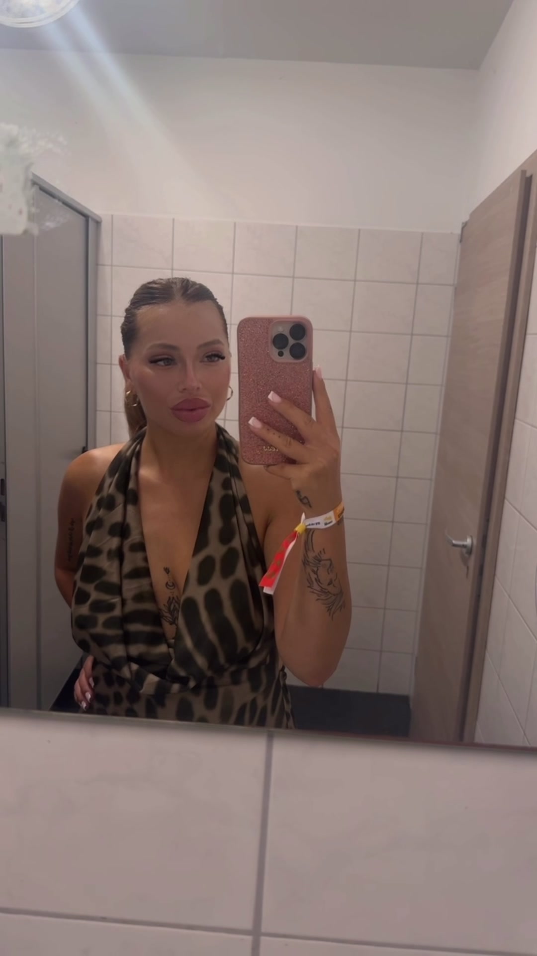 @YourFavF