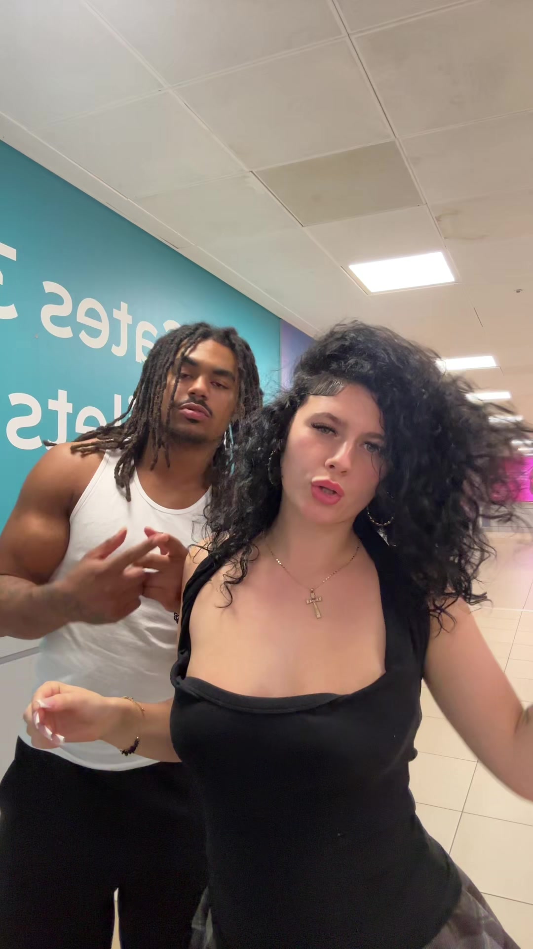@Liv