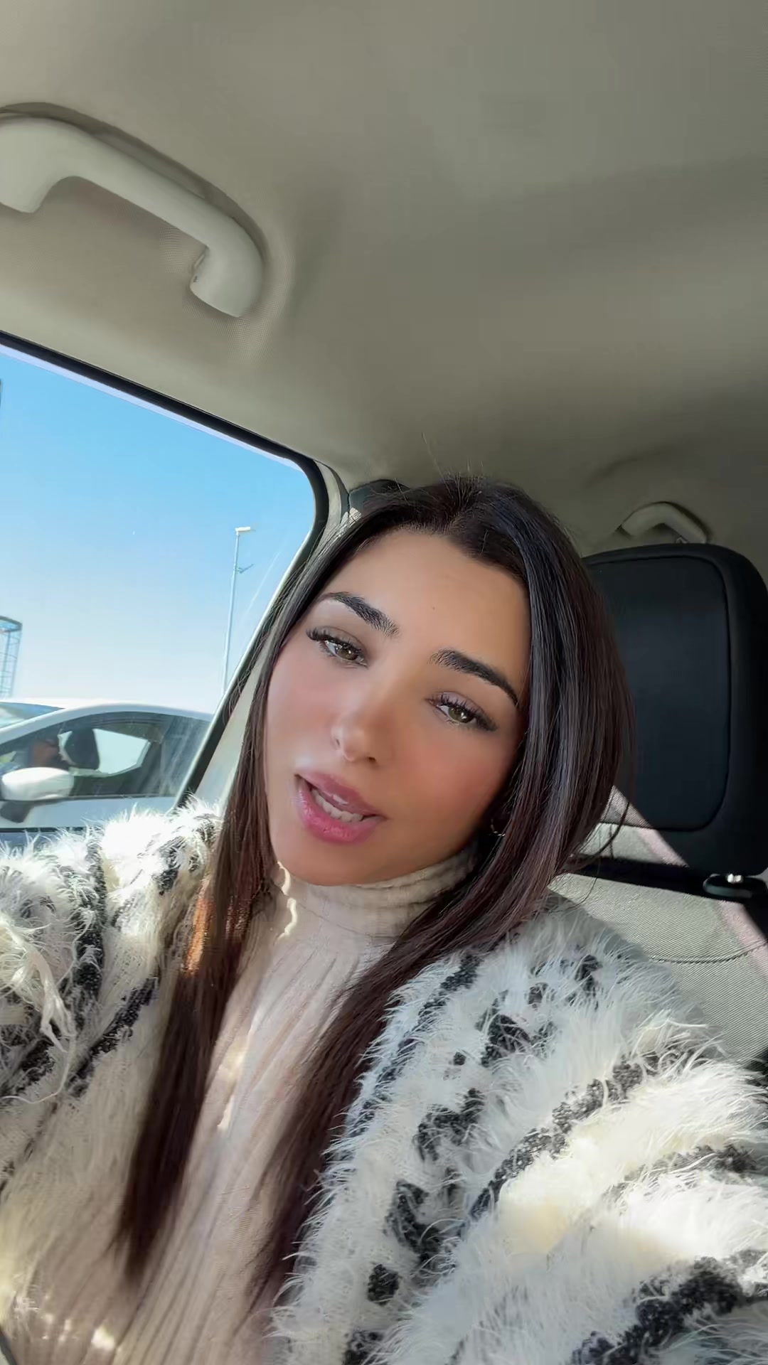 @𝓛.
