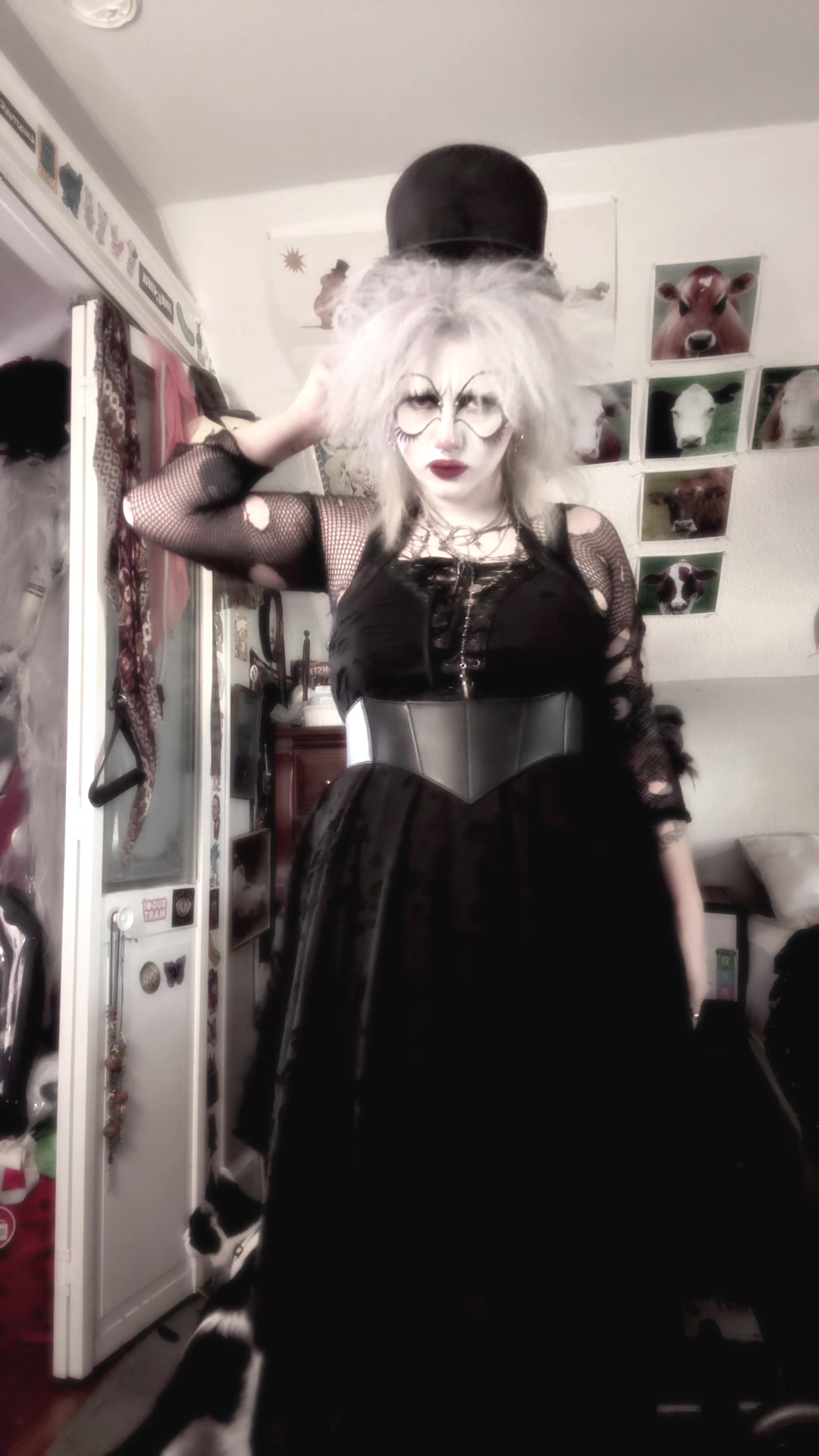 @dollygoth666