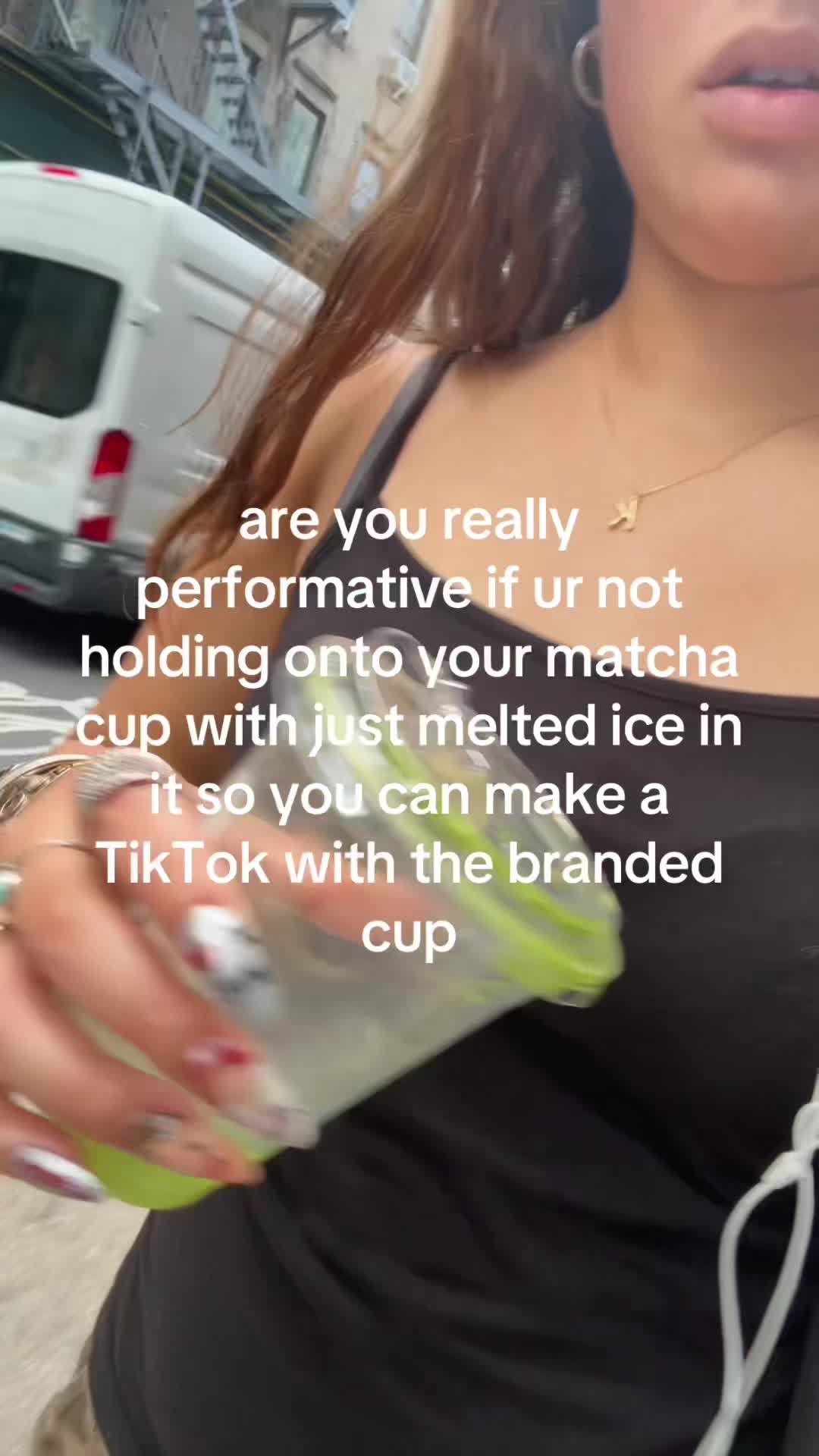 @lani_