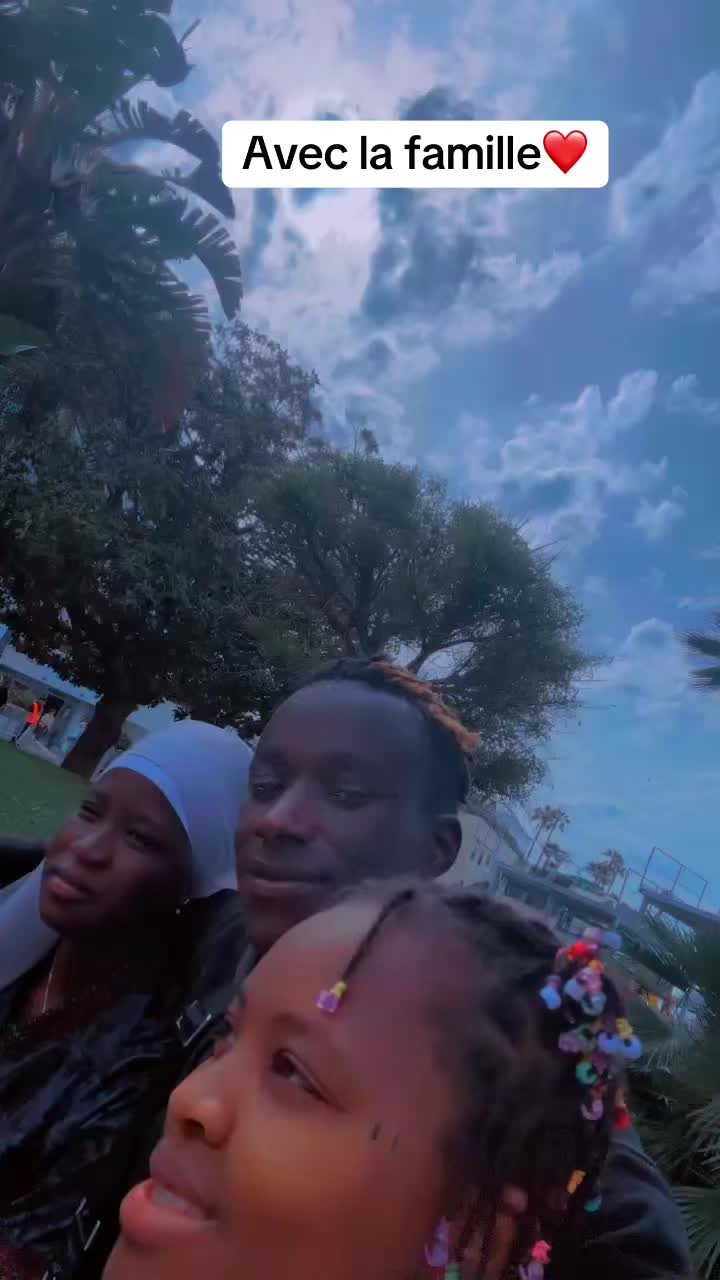 @DM🇲🇱🇸🇳