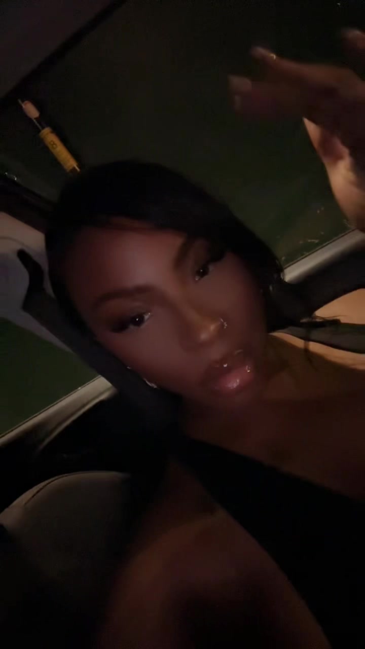 @ZEE🦎