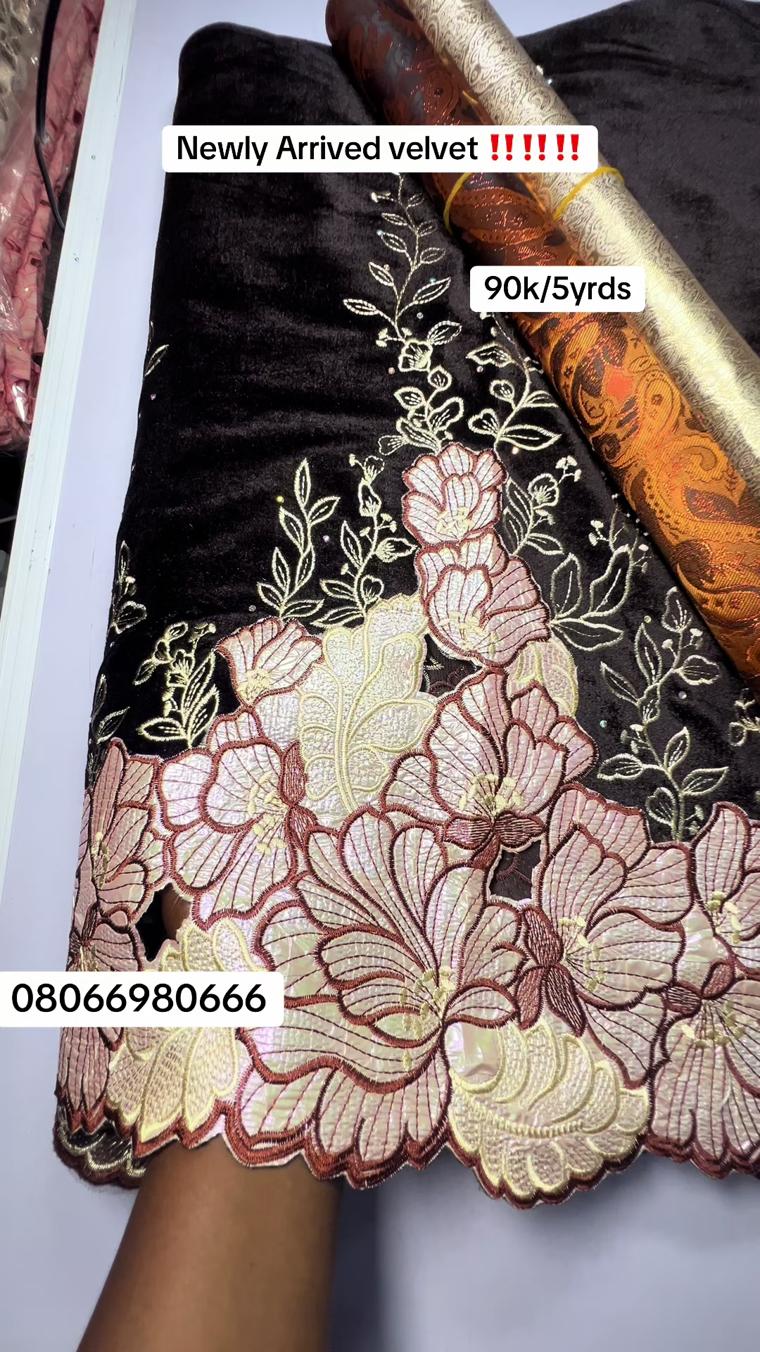 @Dosmonsfabrics