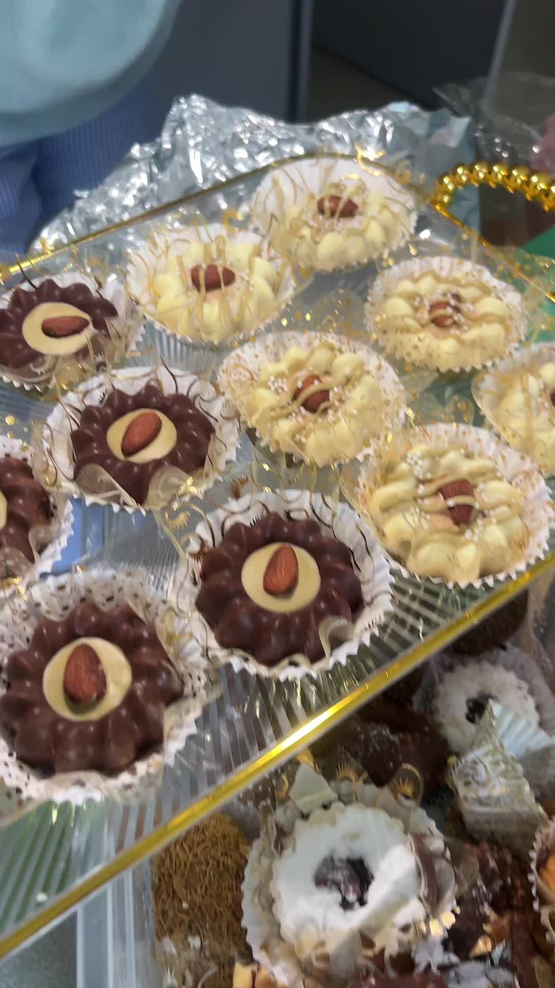 @Inayaaa___