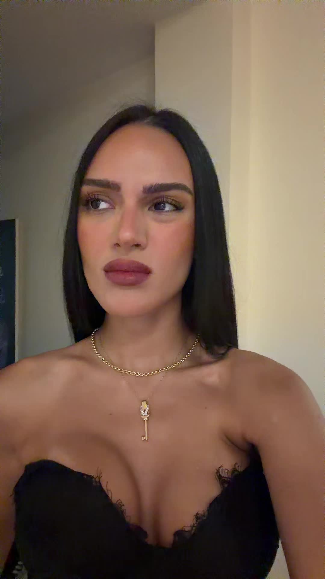 @sarahrezaeiii