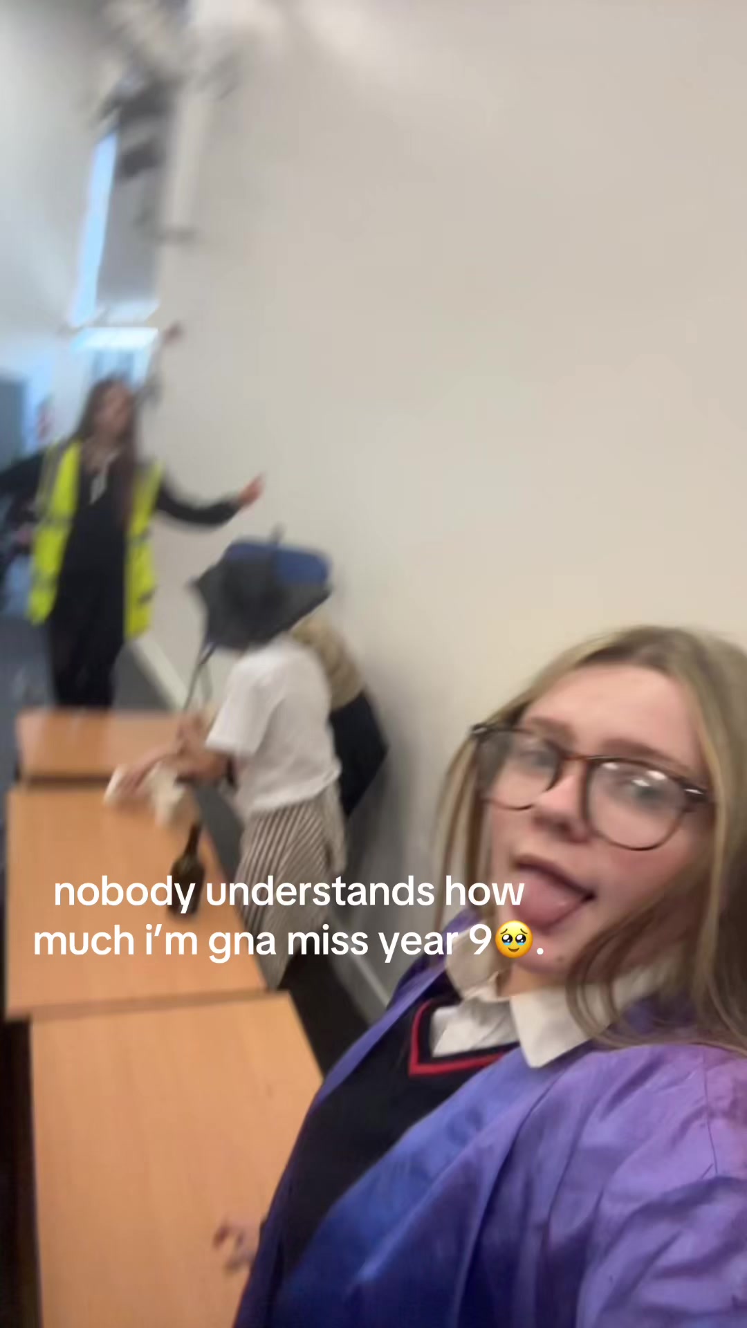 @𝑙𝑎𝑐𝑒𝑦 𝑠𝑝𝑎𝑚