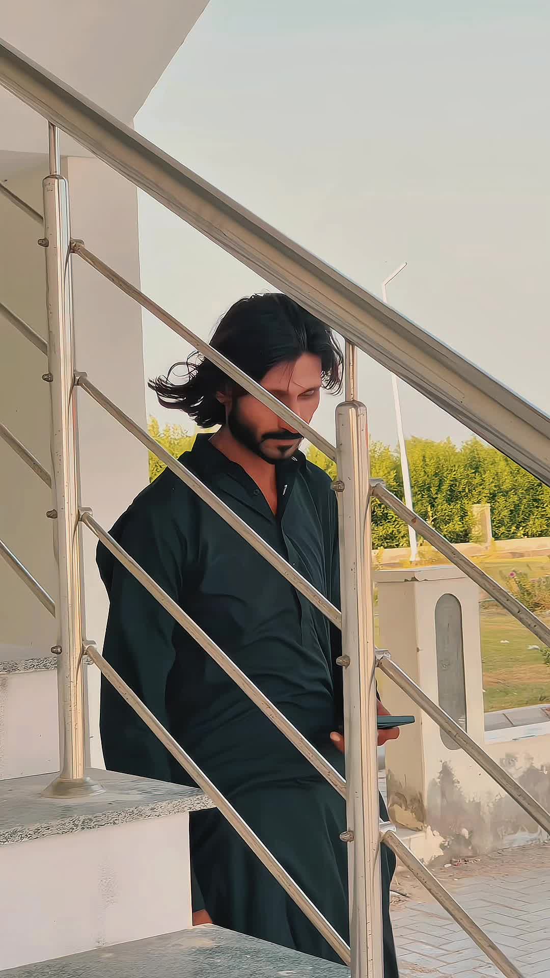 @𝐌𝐊 𝐒𝐈𝐍𝐃𝐇𝐈👑