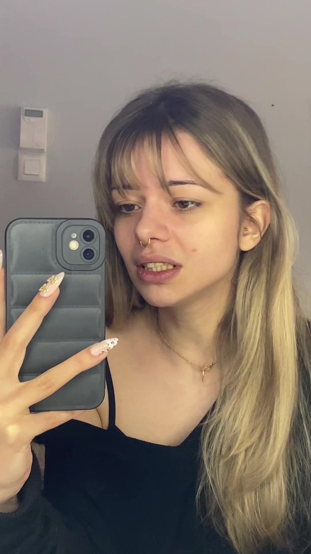 @lariuuuus