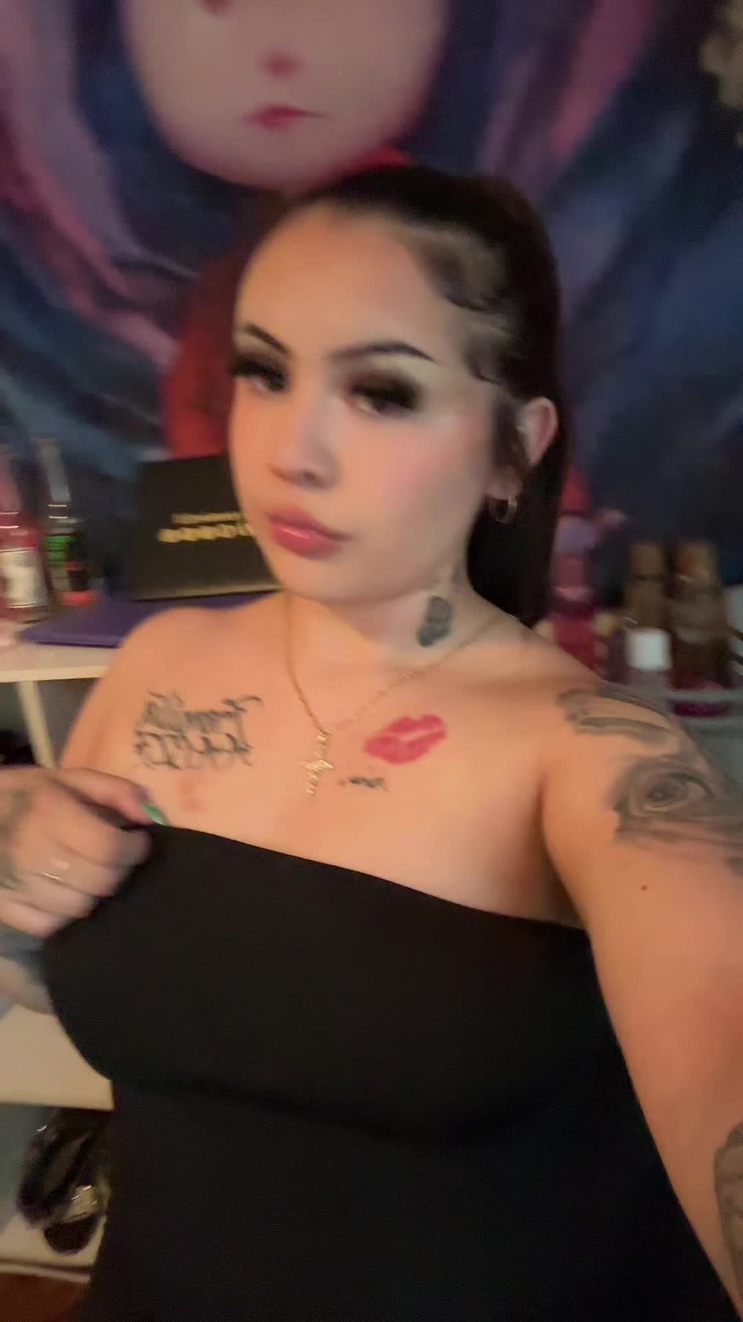 @Zay/ Esthetician Student
