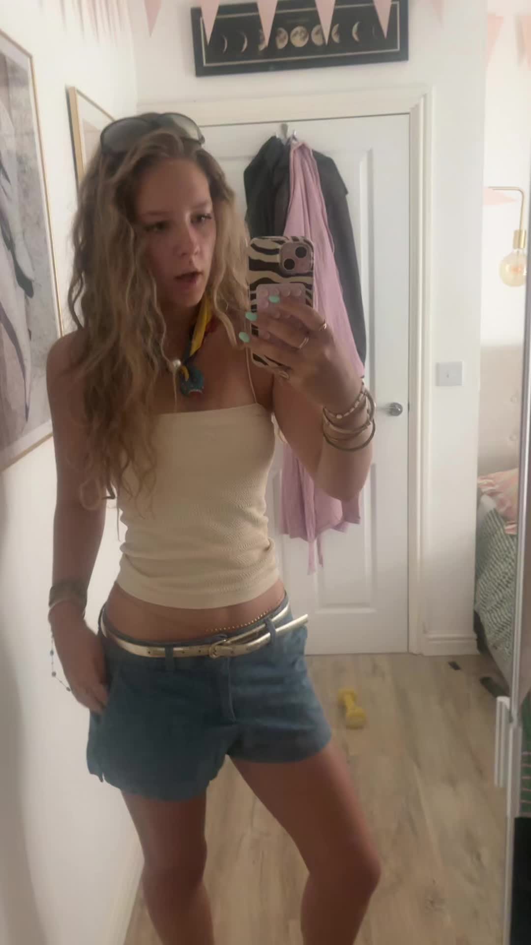 @emilyy