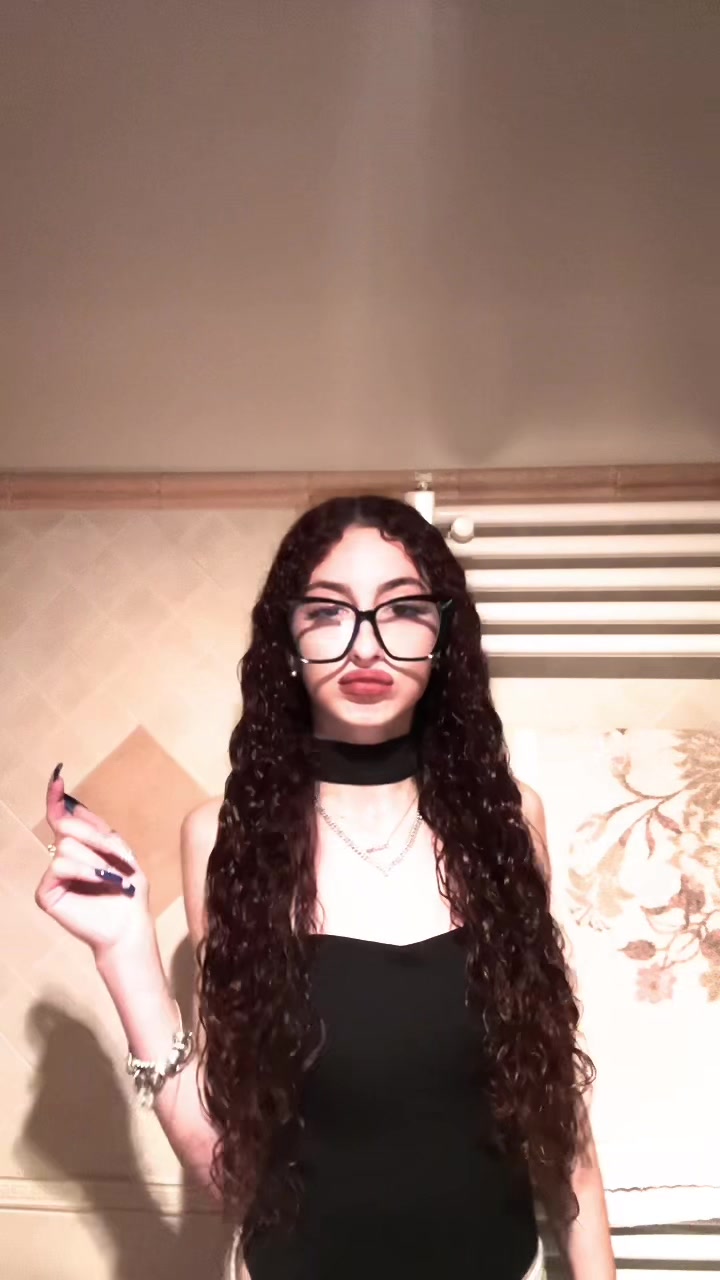 @__aliiiceee___