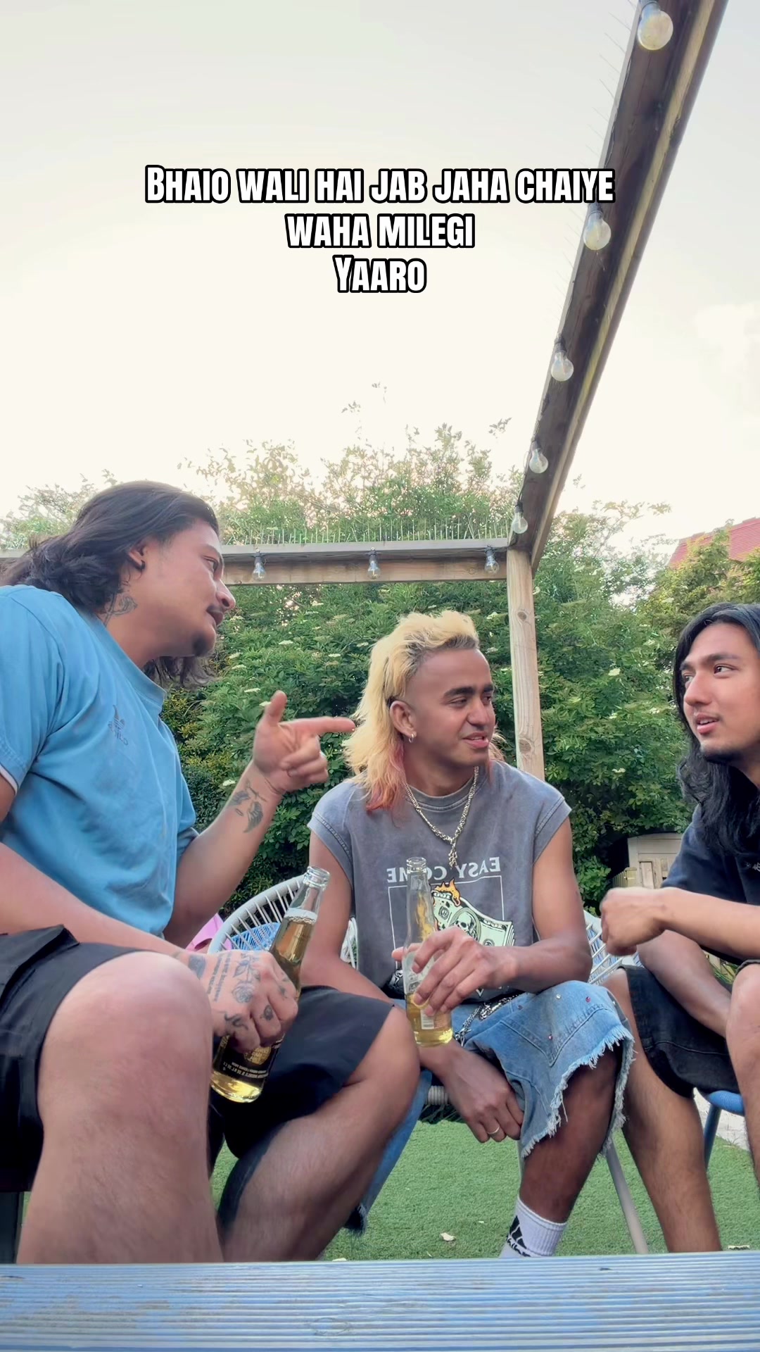 @Chaldeko la vlogs X Ashish😎