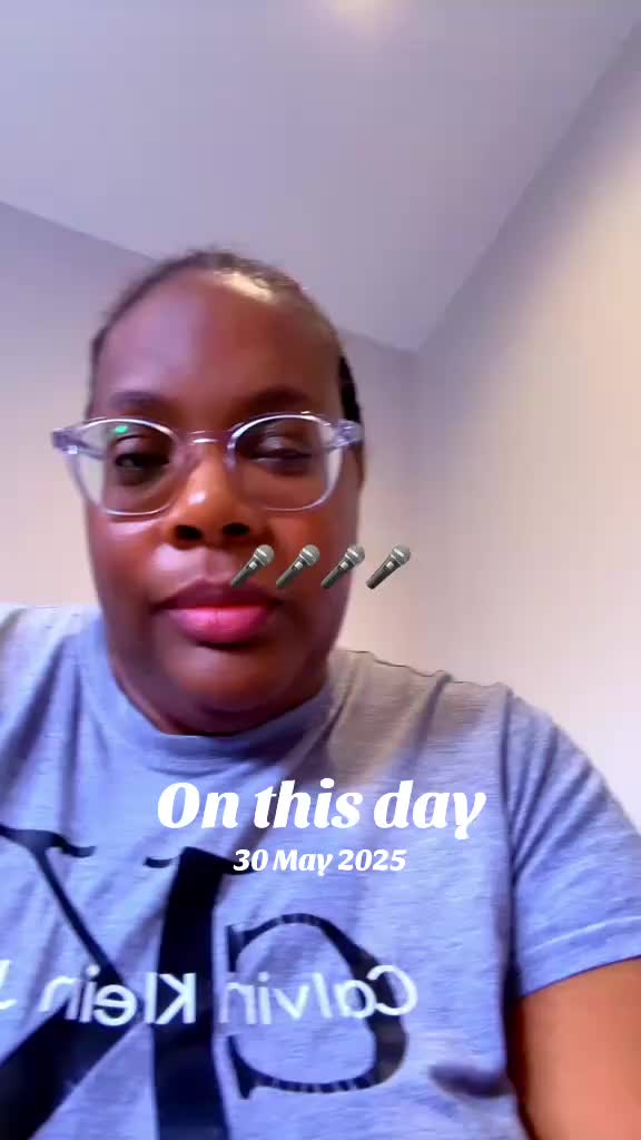 @MrsFranceskamara77