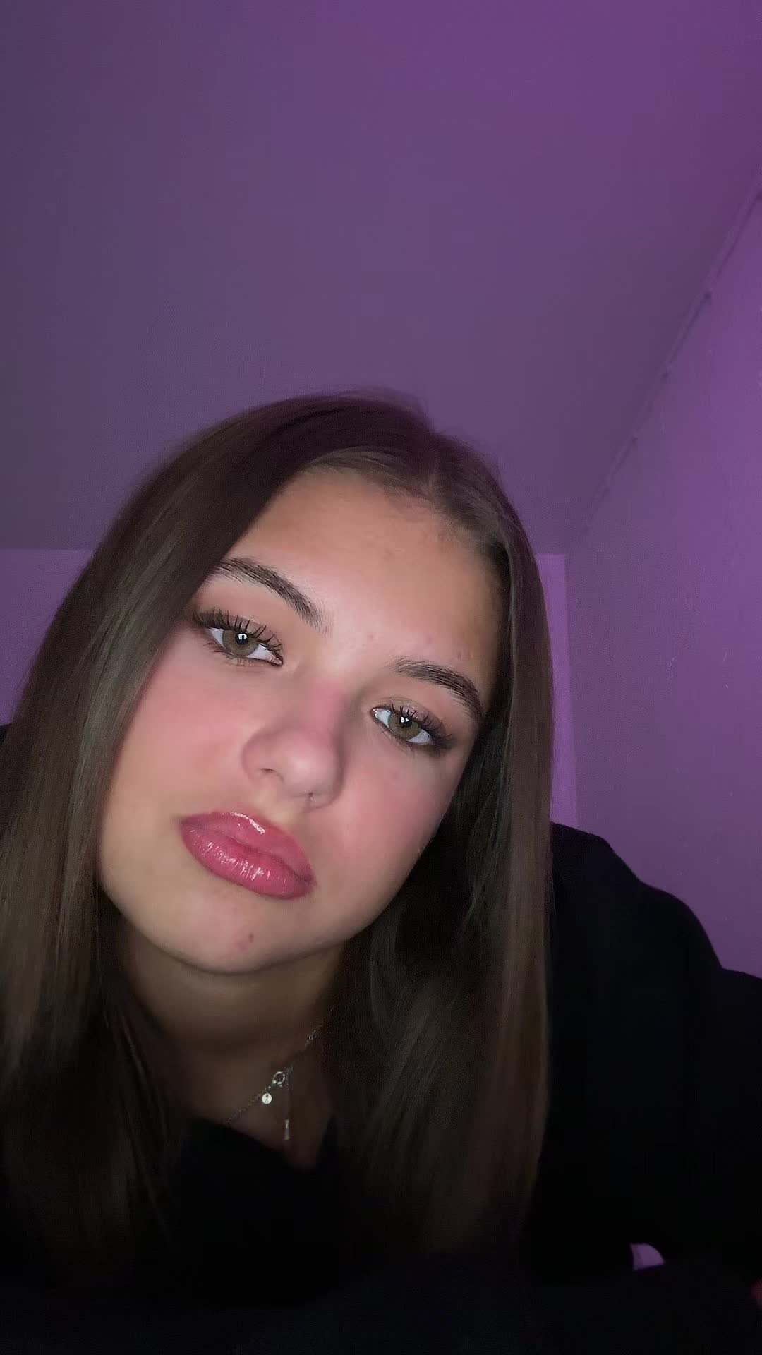 @𝐶𝑎𝑡ℎ𝑙𝑦𝑛
