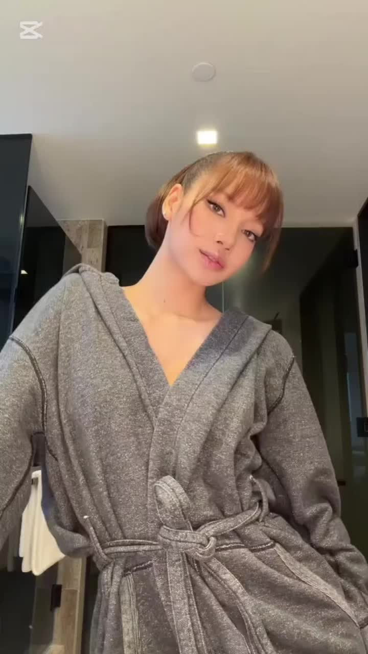 @Overwhelming femininity