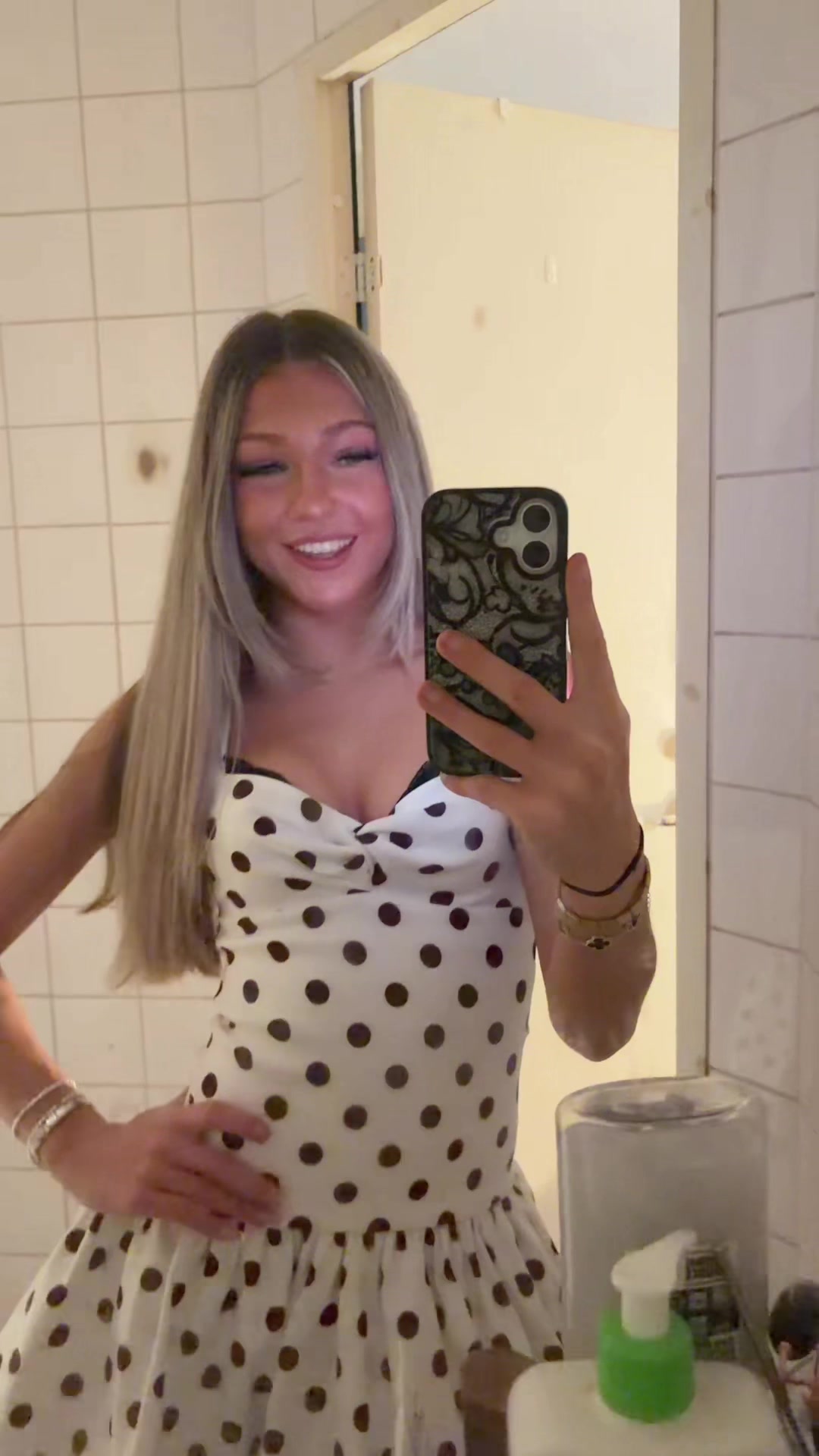 @oliviaakaane