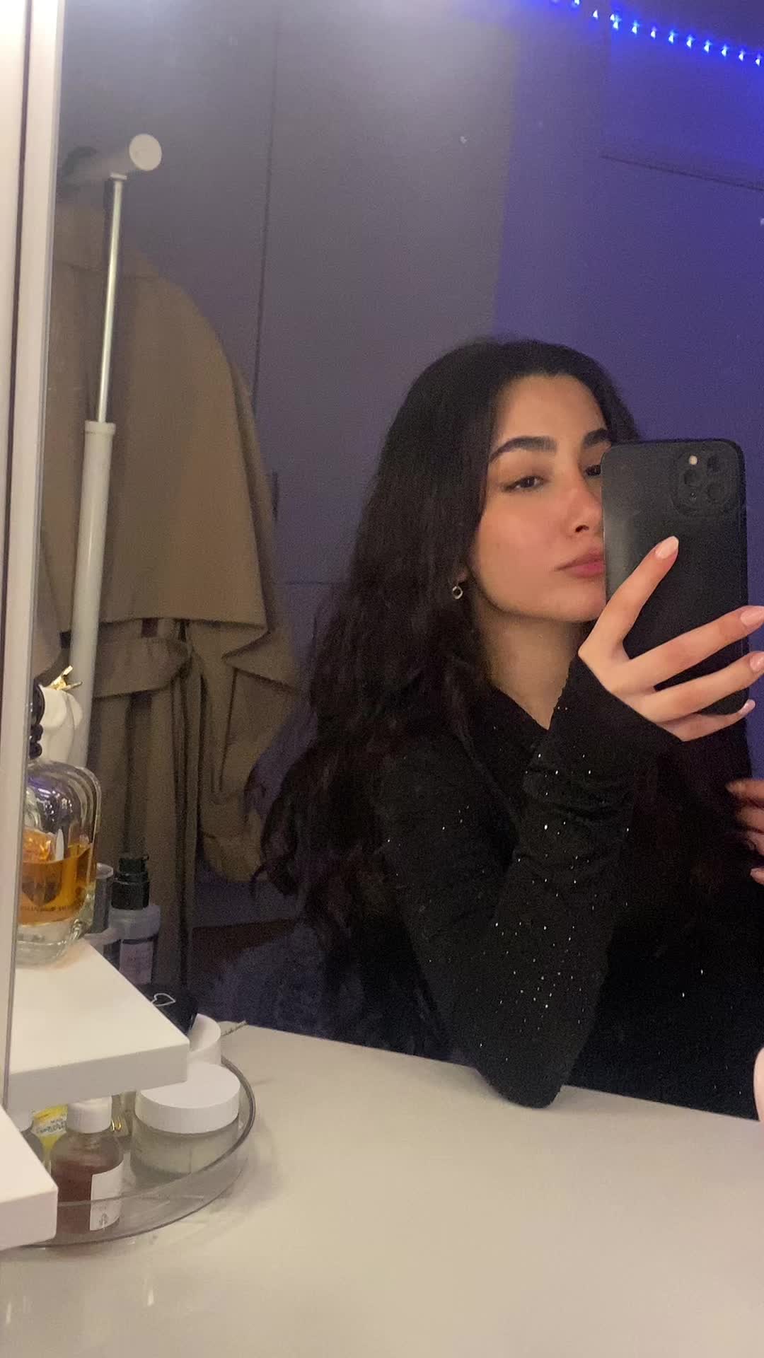 @Mobina__rh