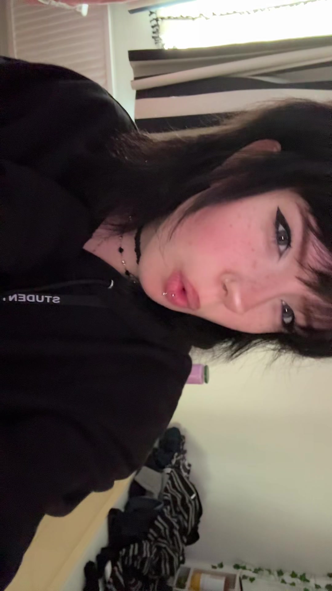 @๐
๐ถ๐ โ^. .^โโ