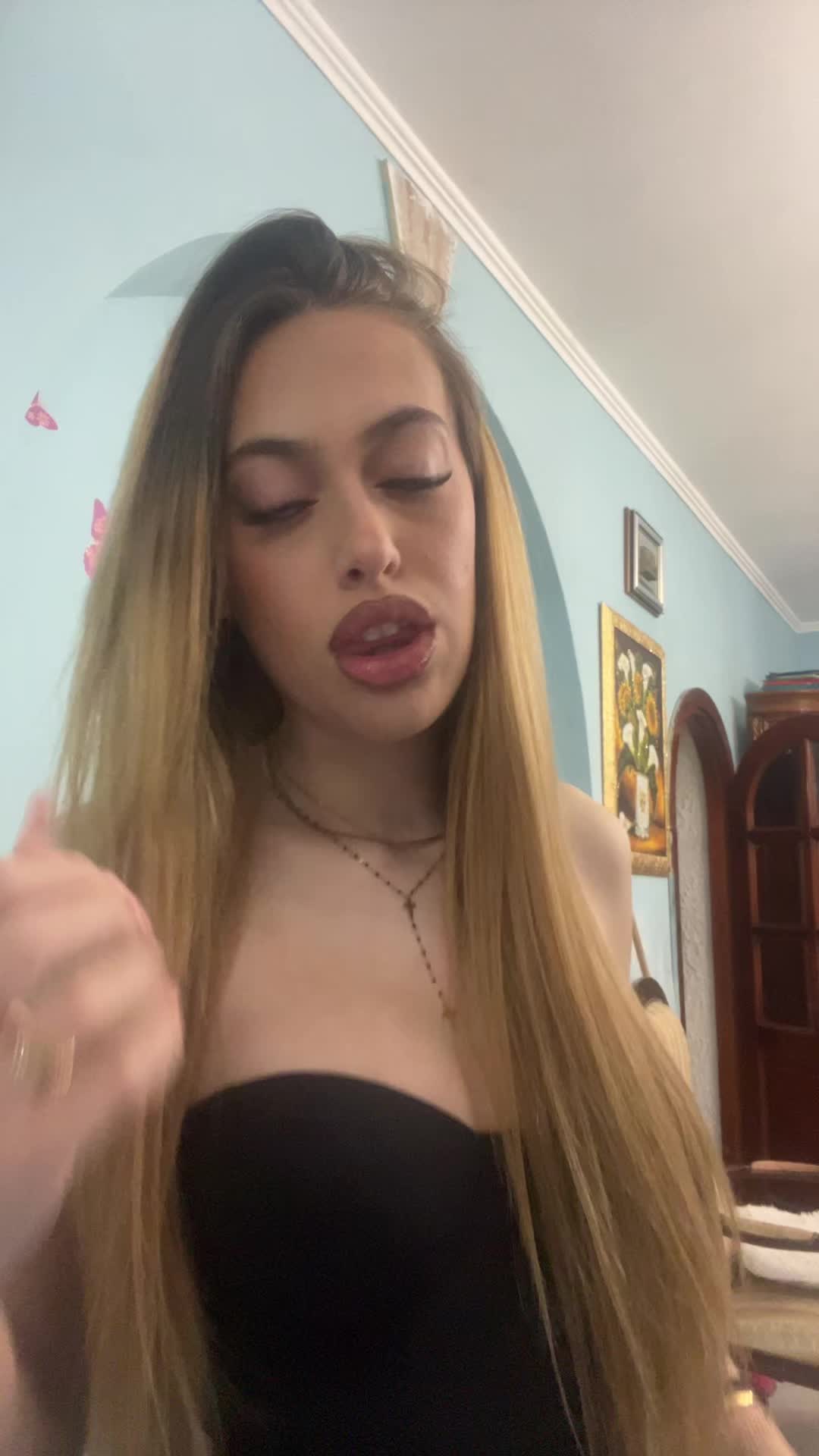 @c;