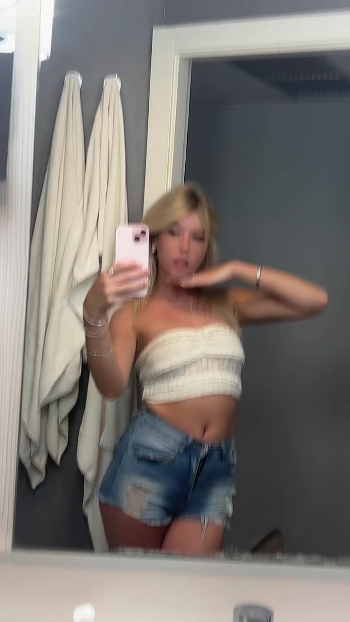 @𝑀𝑒𝑔𝒶𝓃 𝒦𝑒𝒶𝓃𝑒 🎀