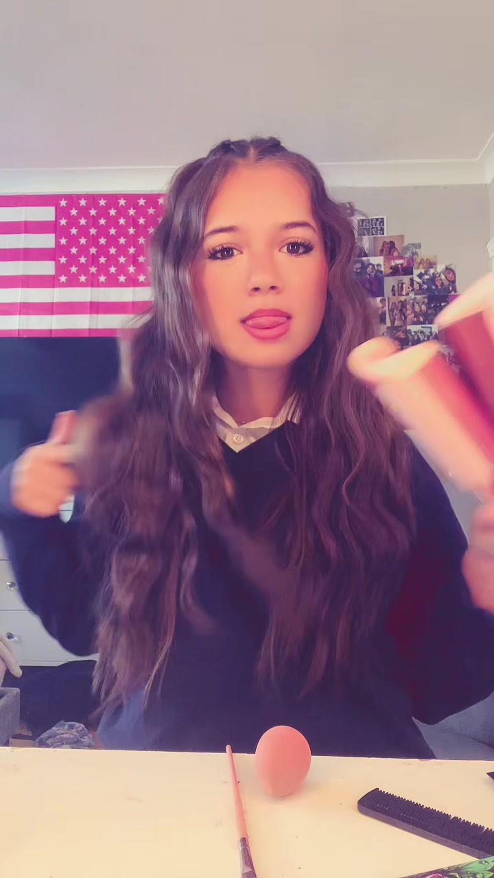 @oliviaamallik