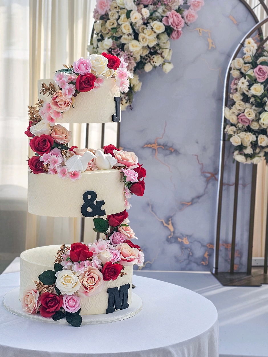 @Dee's Cakes n Bakes