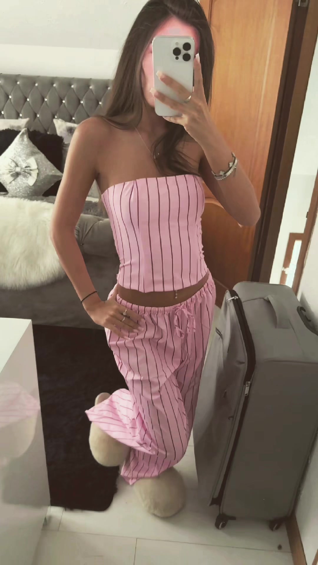 @poppylivingstonex