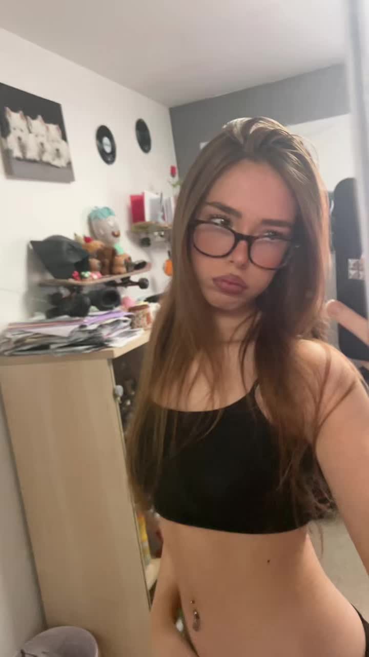 @✱