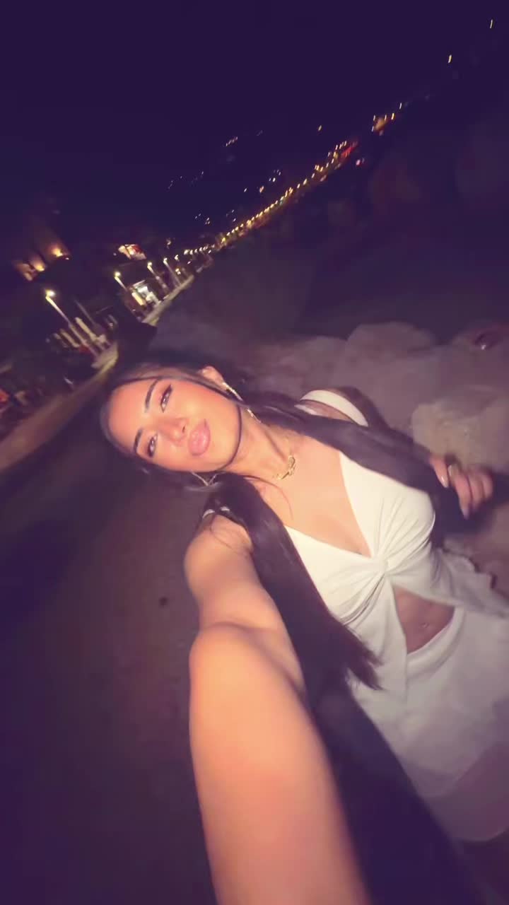 @Simran 💕