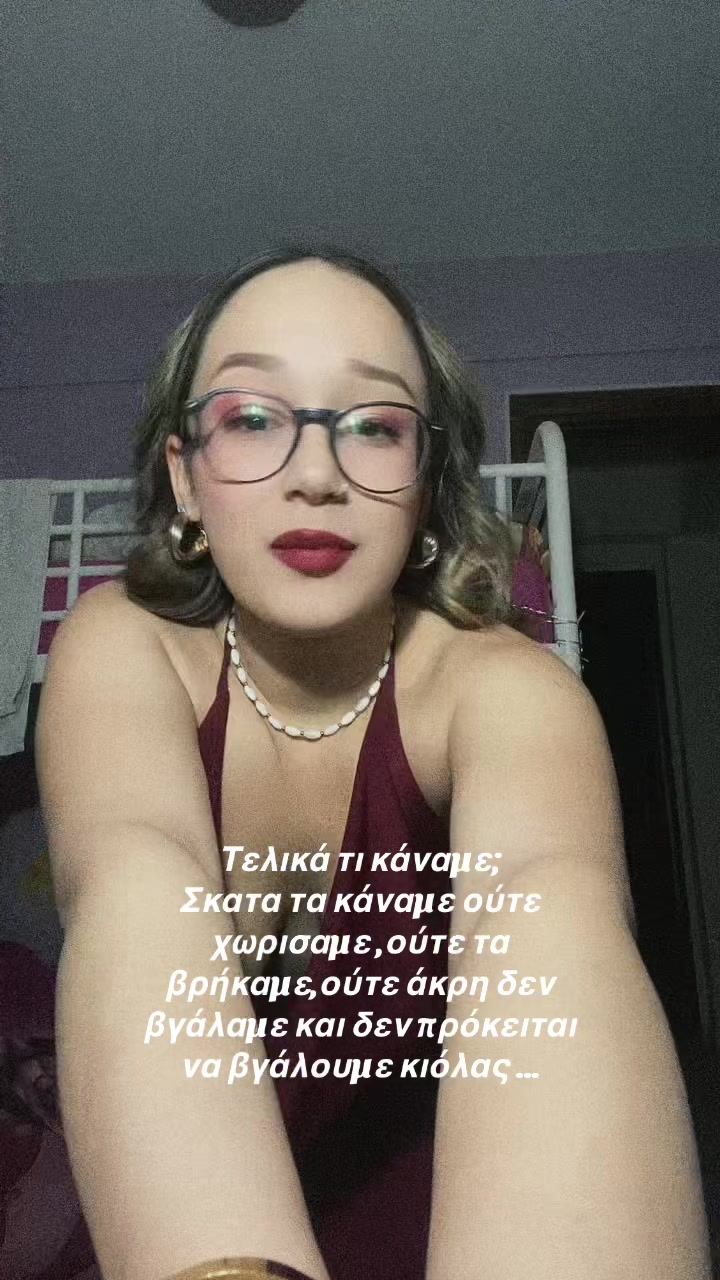 @_.marianthiiii