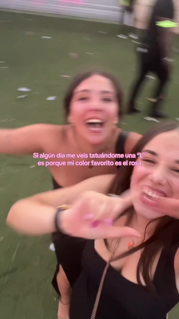 @Eleniii