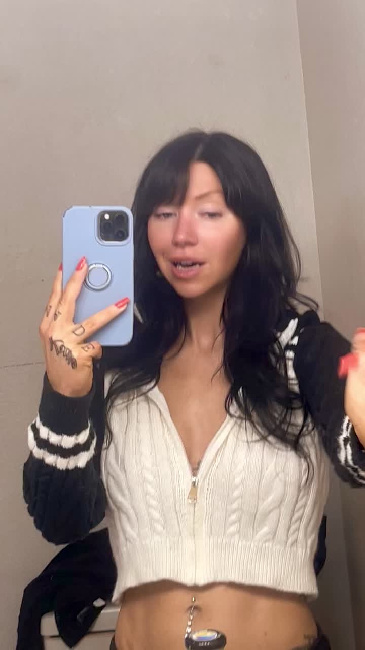 @dakota_deville