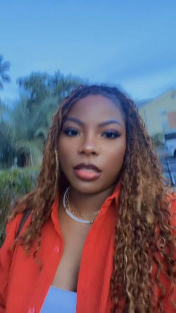 @💕GIRL_THATS_VEE 💕