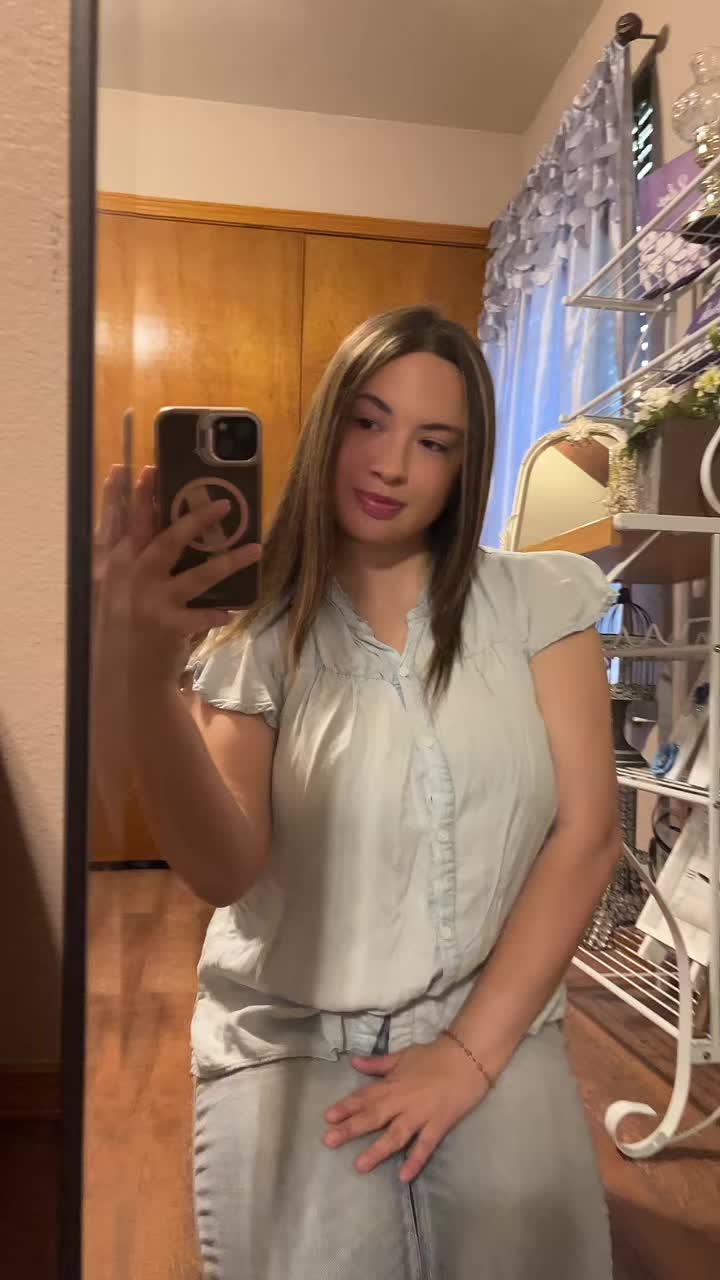 @carlie