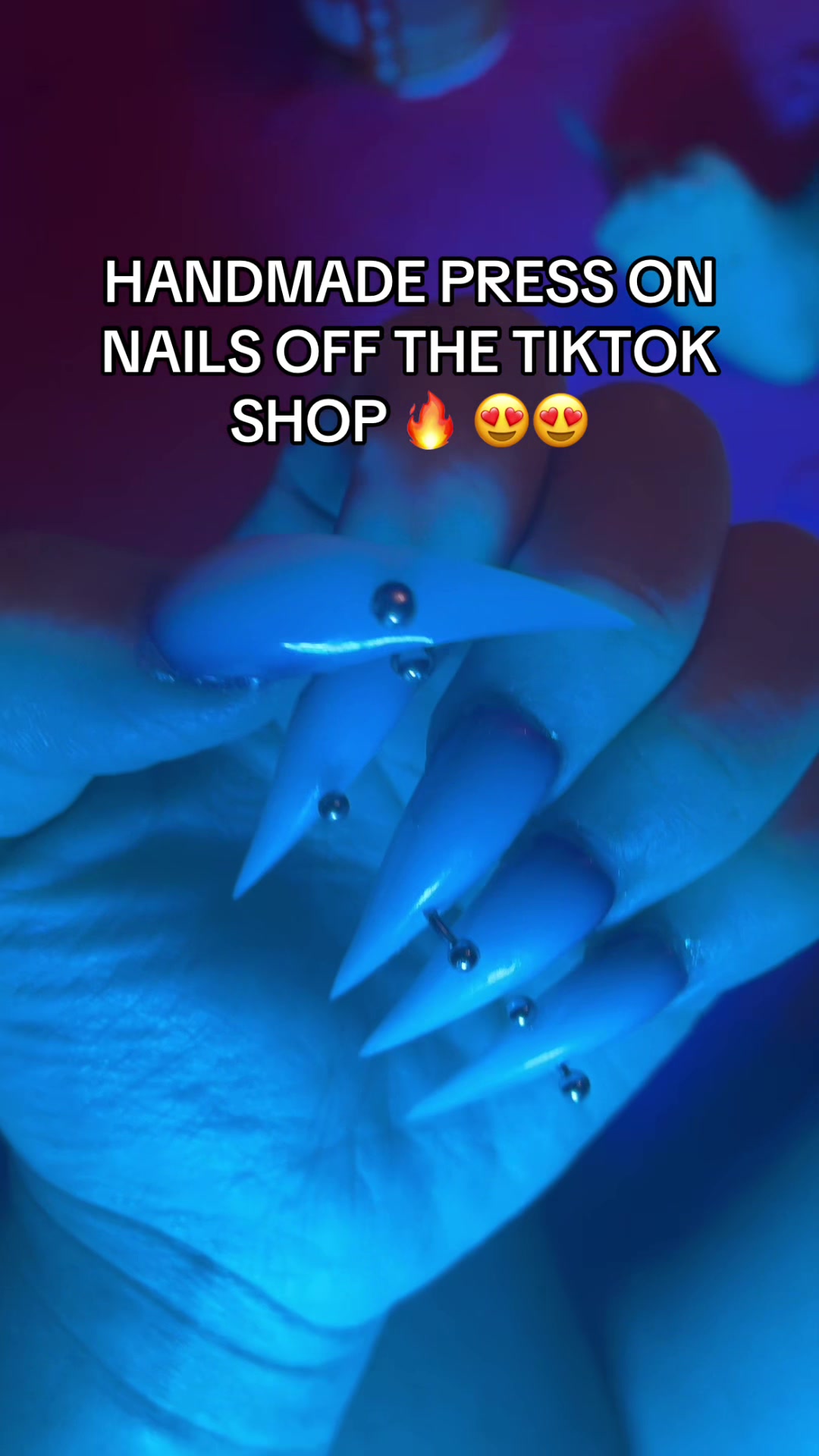 @itsAshuntii