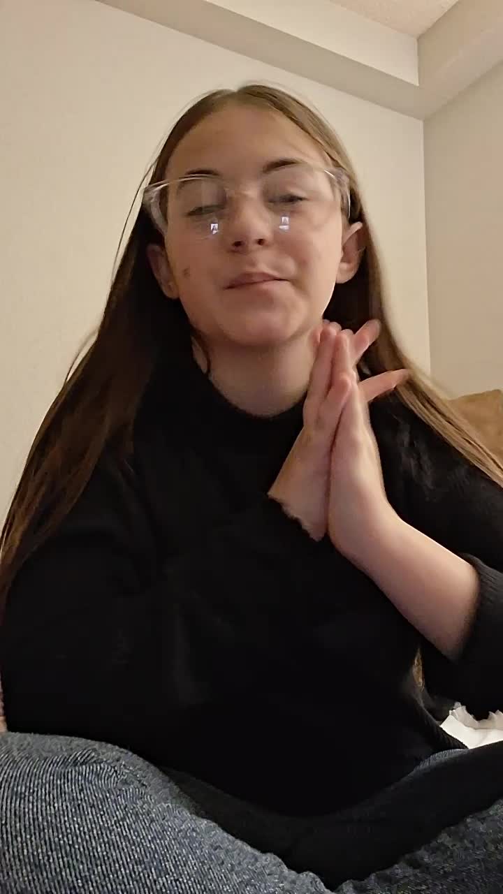 @Ayla_the_rat🐀🐀