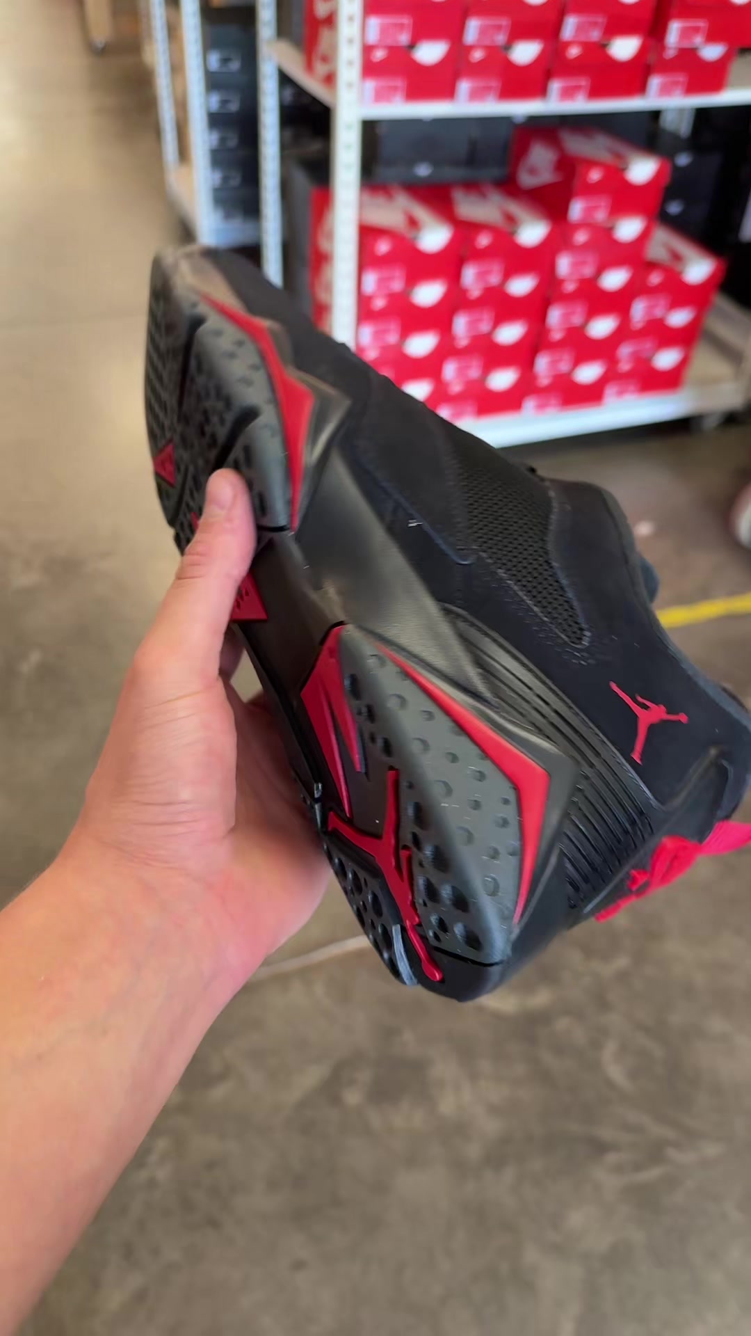 @VERIFIED SNEAKER DEALS