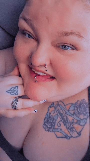@🌻🌈Twizted_Poly_Queen🌈🌻