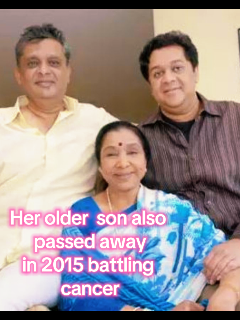 @BollyBuzz
