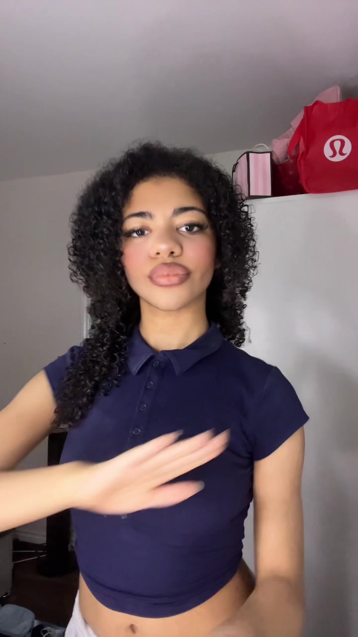 @𝘐𝘻𝘻𝘺 ♡