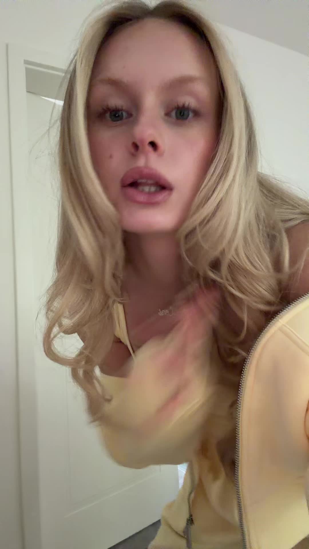 @menilarie
